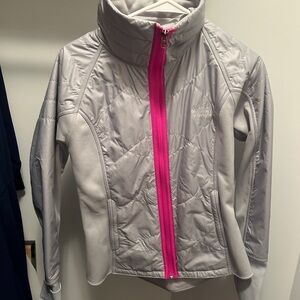The North Face Light Gray Puffer Jacket with Bright Pink Zipper